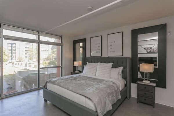 Luxe + Modern Johnny Cash Inspired Executive Condo Nashville Exterior foto