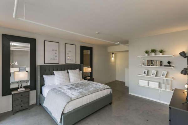 Luxe + Modern Johnny Cash Inspired Executive Condo Nashville Exterior foto