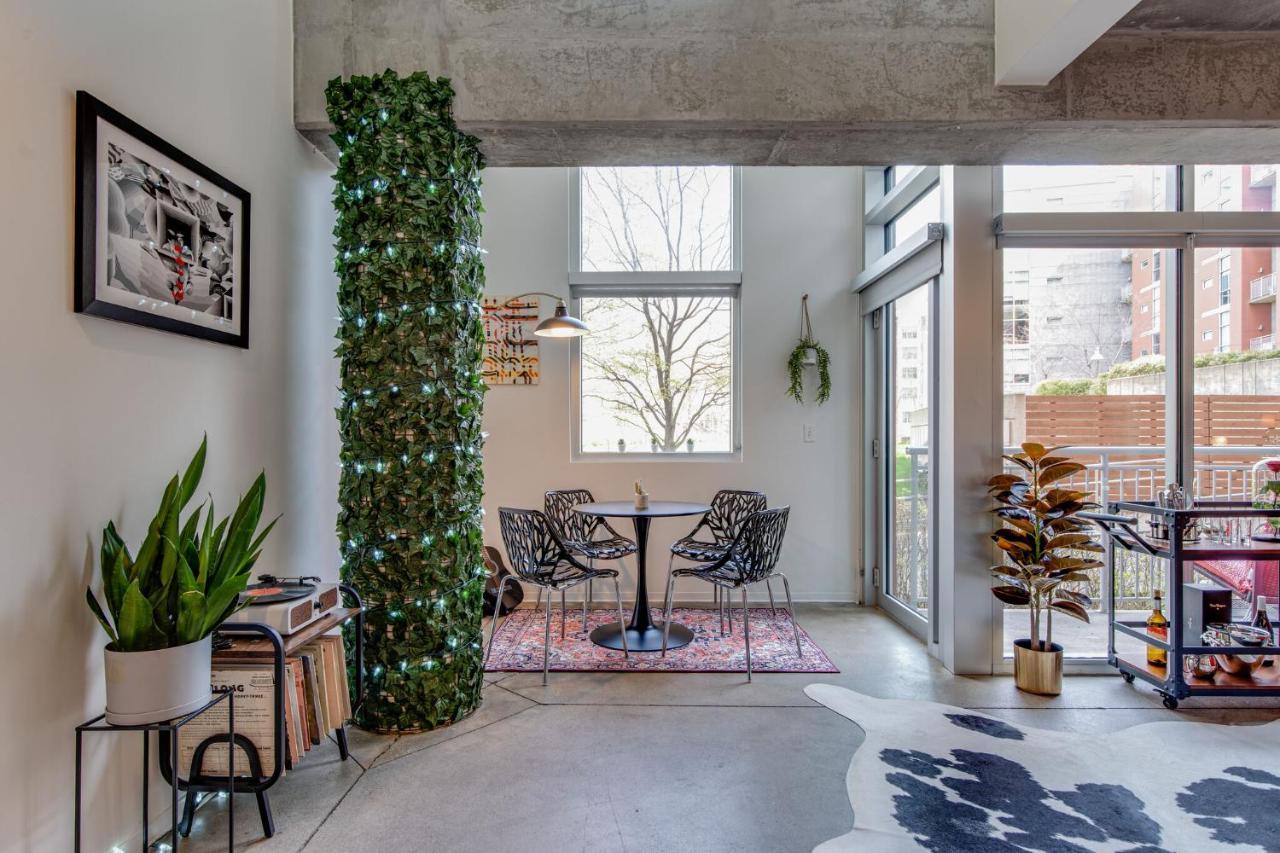 Luxe + Modern Johnny Cash Inspired Executive Condo Nashville Exterior foto