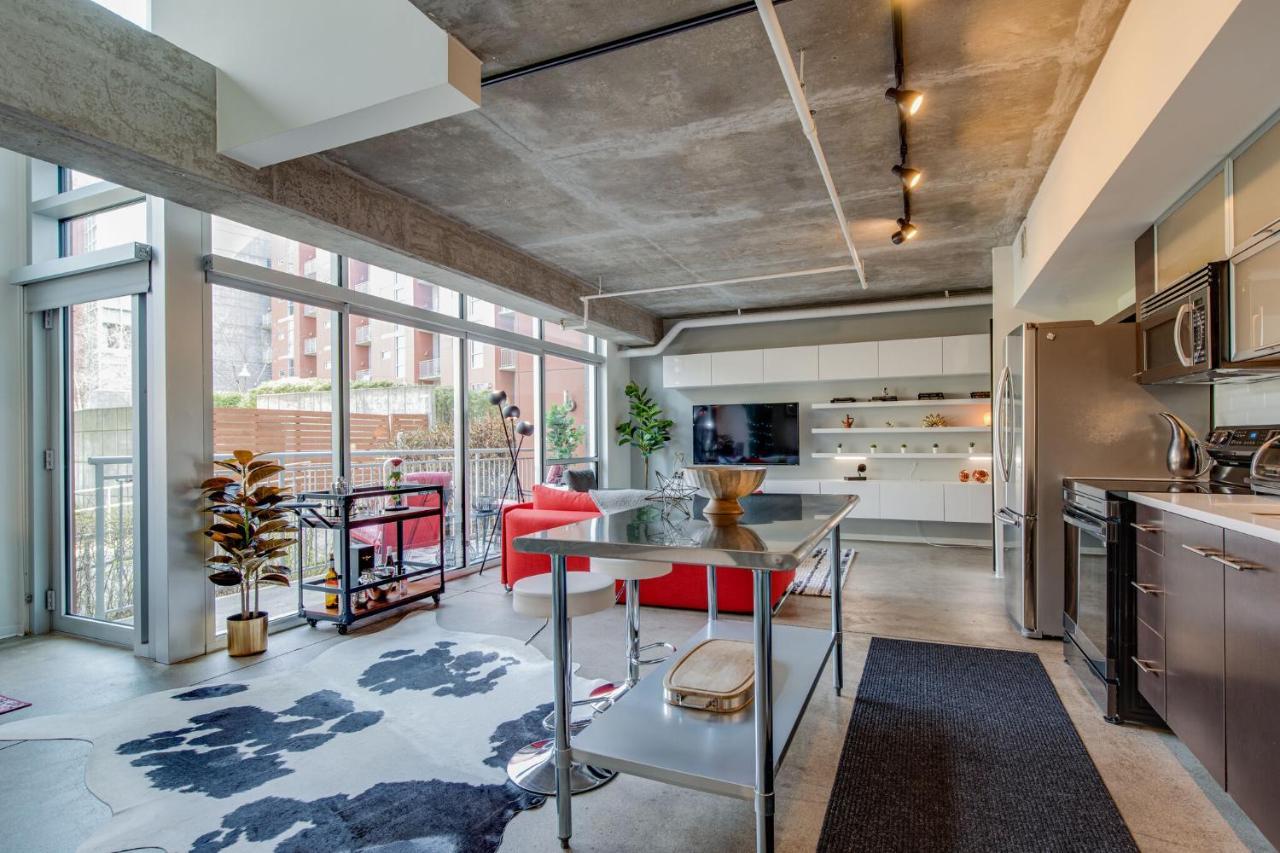 Luxe + Modern Johnny Cash Inspired Executive Condo Nashville Exterior foto